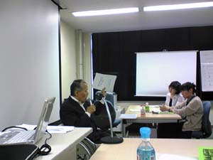 es-teamミーティング・理事長の講義