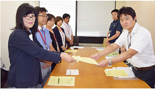 厚労省での写真